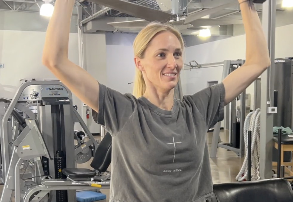 The Value of Standing Dumbbell Shoulder Press: A Natural and Safe Way to Transform Your Body